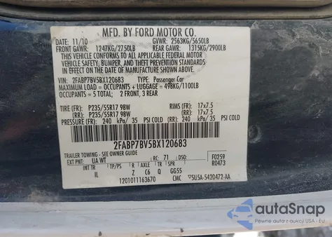 2011 Ford Crown Victoria Police Interceptor z USA, uszkodzony, nr VIN 2FABP7BV5BX120683